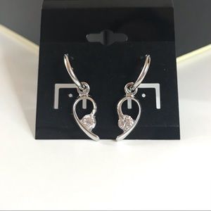 NWOT Heart Pendant Dangling Earrings Round Hoop